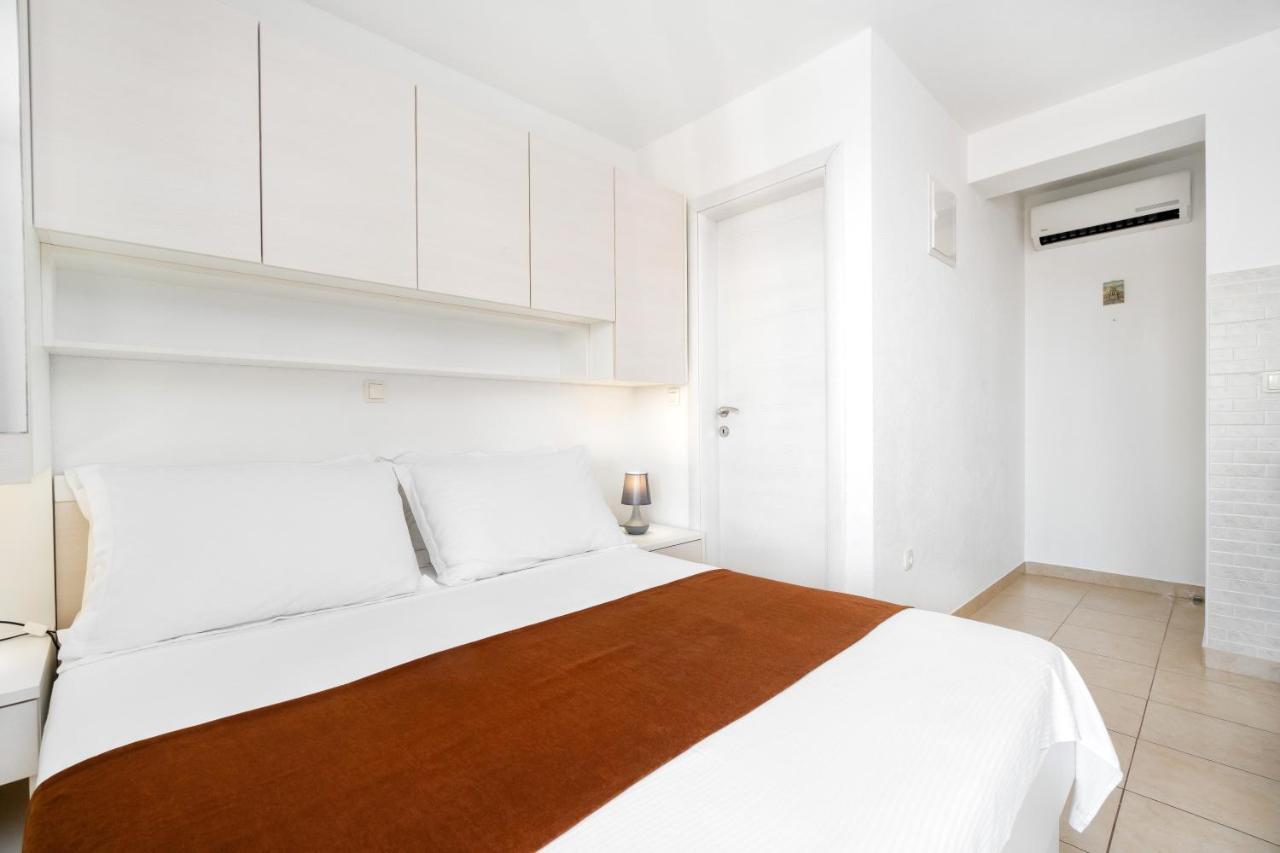 Apartment And Vuleta, Close To The